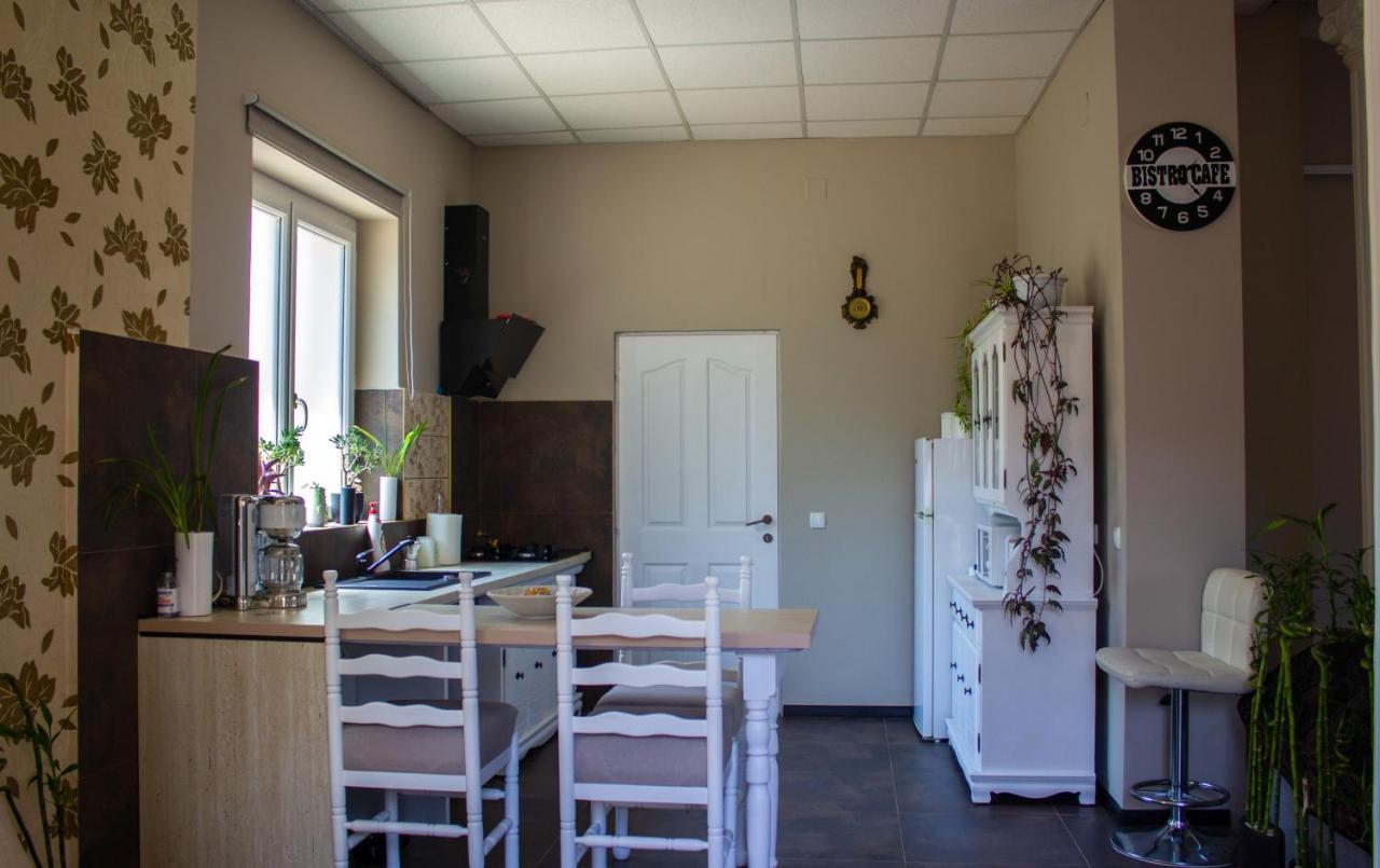 Yox Apartment 1 Oradea Buitenkant foto